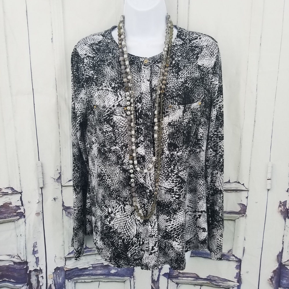 Dana Buchman Blouse Medium animal print black EUC